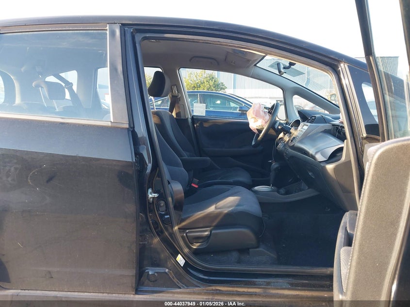 2010 Honda Fit VIN JHMGE8H43AC007402 IAAI salvage auction — FRONT END, Salvage (California), sold $725 on 2026-07-20 (photo 5)