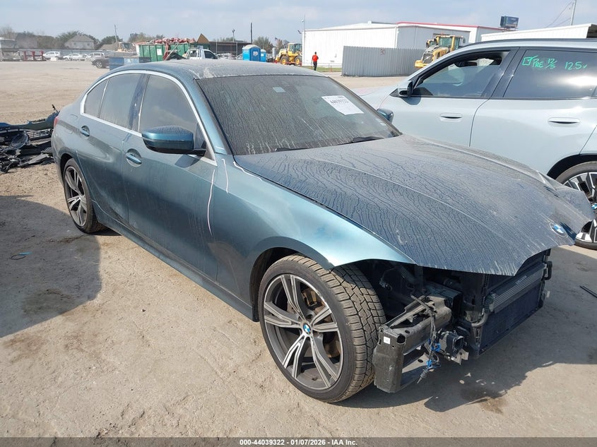 2021 BMW 3er VIN 3MW5R1J01M8B62017 IAAI salvage auction — UNDERCARRIAGE, Salvage Title, sold $8,250 on 2026-07-29 (photo 1)