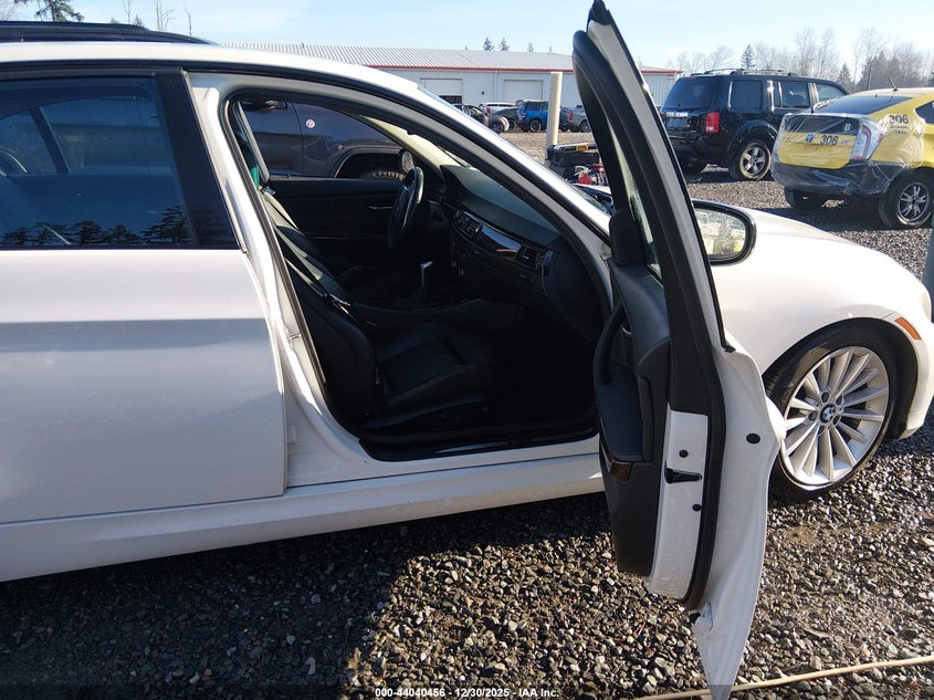 2011 BMW 3er VIN WBAPK5C52BA811130 IAAI salvage auction — LEFT FRONT, Bill Of Sale (Washington), sold $1,000 on 2026-07-16 (photo 5)