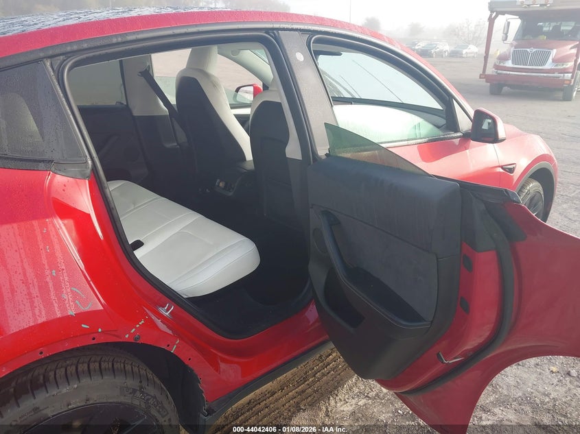 2023 Tesla Model y VIN 7SAYGDEE4PF745231 IAAI salvage auction — REAR END, Other, sold $14,150 on 2026-07-16 (photo 8)