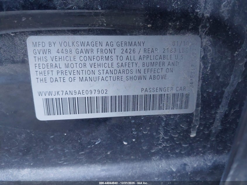 2010 Volkswagen Passat VIN WVWJK7AN9AE097902 IAAI salvage auction — RIGHT FRONT, Clear (Montana), sold $1,200 on 2026-08-10 (photo 9)