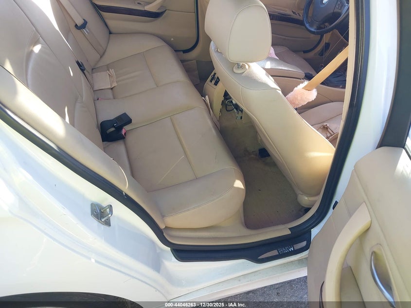2011 BMW 3er VIN WBAPH7C51BE675009 IAAI salvage auction — FRONT END, Salvage (Texas), sold $350 on 2026-07-22 (photo 8)