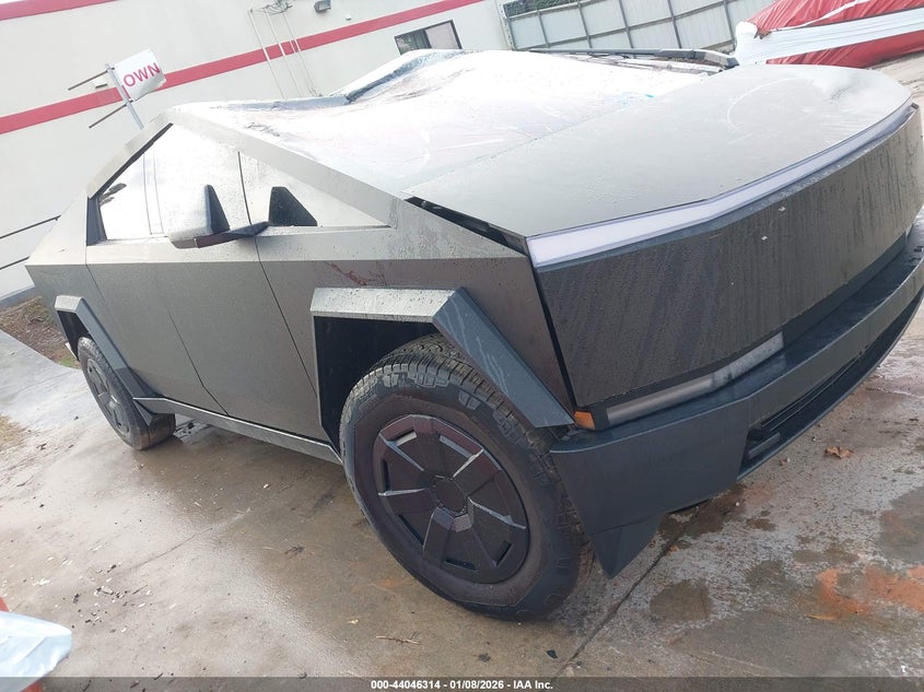 2025 Tesla Cybertruck VIN 7G2CEHED6SA074241 — IAAI salvage auction photo