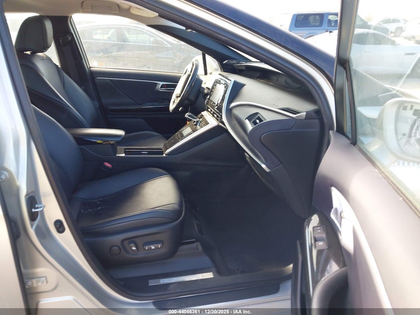 2019 Toyota Mirai VIN JTDBVRBDXKA006870 IAAI salvage auction — FRONT END, Salvage Title (California), sold $25 on 2026-07-24 (photo 5)