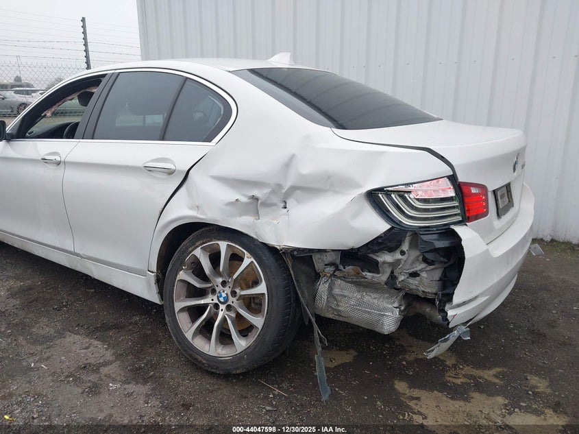 2016 BMW 5er VIN WBA5B1C51GG554126 IAAI salvage auction — REAR END, Salvage Title, sold $2,500 on 2026-08-08 (photo 6)