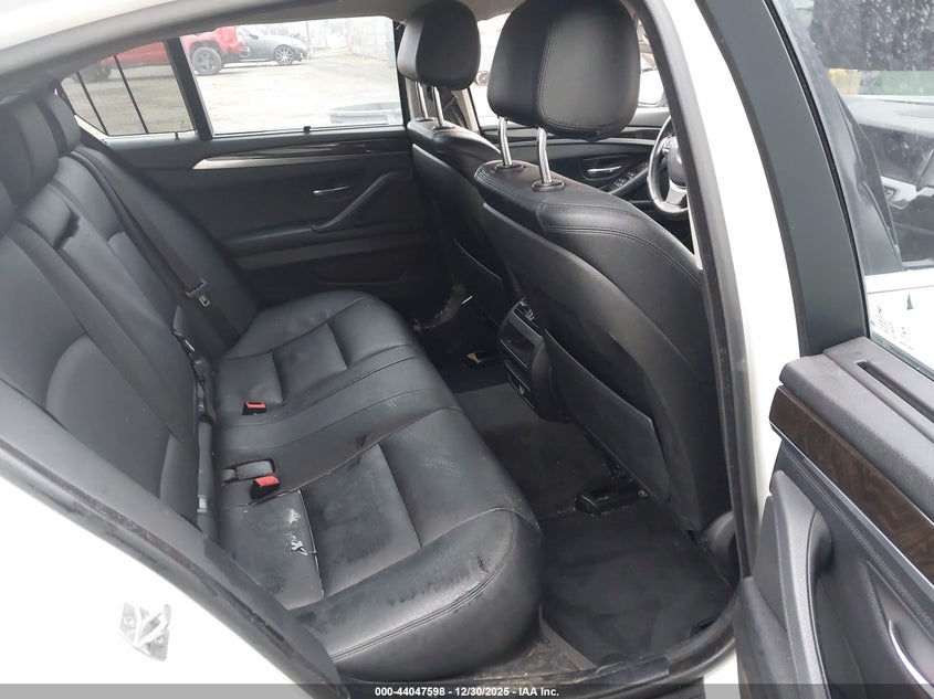 2016 BMW 5er VIN WBA5B1C51GG554126 IAAI salvage auction — REAR END, Salvage Title, sold $2,500 on 2026-08-08 (photo 8)