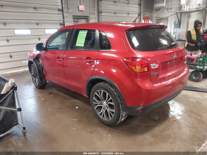 2016 Mitsubishi Outlander VIN JA4AP3AU1GZ065202 IAAI salvage auction — SIDE, Clear (Wisconsin), sold $525 on 2026-07-28 (photo 3)