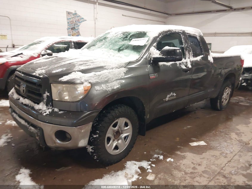 2011 Toyota Tundra VIN 5TFRY5F18BX098928 IAAI salvage auction — NORMAL WEAR, Clear (Montana), sold $2,500 on 2026-07-15 (photo 2)