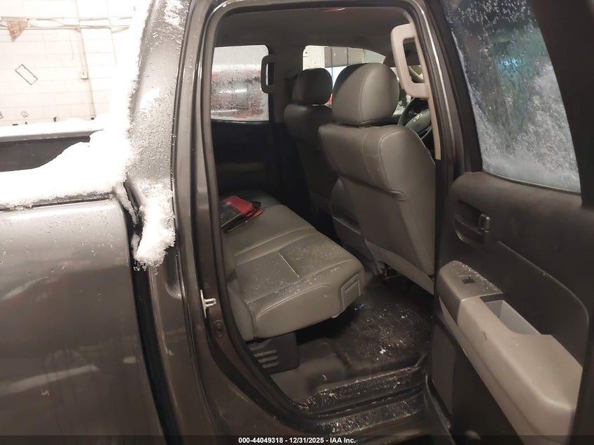 2011 Toyota Tundra VIN 5TFRY5F18BX098928 IAAI salvage auction — NORMAL WEAR, Clear (Montana), sold $2,500 on 2026-07-15 (photo 8)