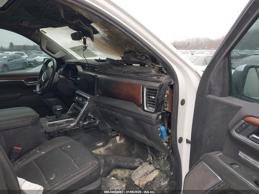 2023 Gmc Sierra 1500 VIN 1GTUUGE8XPZ305881 IAAI salvage auction — Burn Engine, Other, sold $12,275 on 2026-07-22 (photo 5)