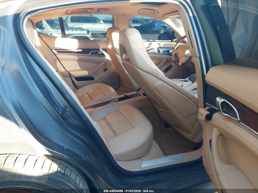 2011 Porsche Panamera VIN WP0AA2A73BL016476 IAAI salvage auction — THEFT, Salvage (Texas), sold $725 on 2026-07-28 (photo 8)