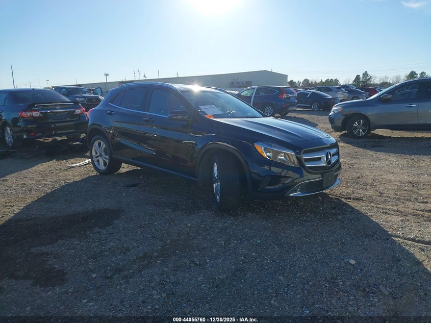 2015 Mercedes-benz Gla-klasse VIN WDCTG4GB2FJ087064 IAAI salvage auction — SIDE, Salvage Title, sold $2,800 on 2026-07-09 (photo 1)