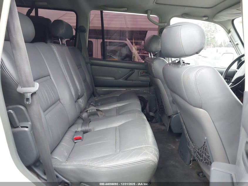 1993 Toyota Land cruiser VIN JT3DJ81WXP0015751 IAAI salvage auction — Unknown, Salvage (California), sold $1,550 on 2026-07-29 (photo 8)