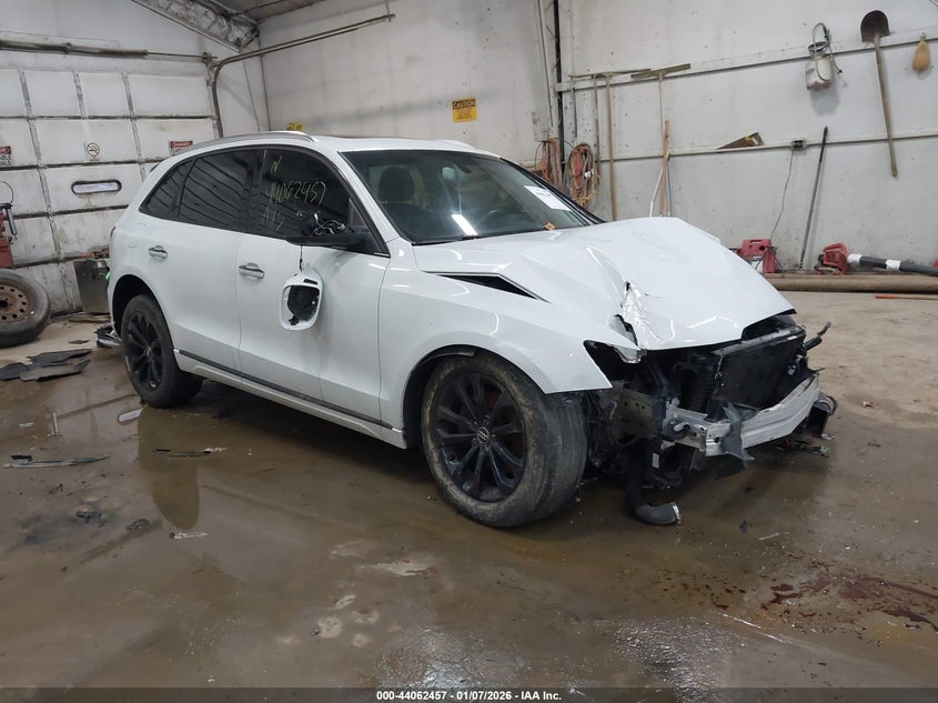 2015 Audi Q5 VIN WA1LFAFPXFA037298 IAAI salvage auction — FRONT END, Salvage Title, sold $300 on 2026-07-16 (photo 1)