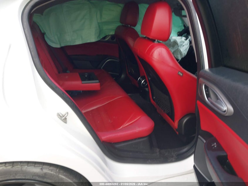2019 Alfa romeo Giulia VIN ZARFAMBNXK7603478 IAAI salvage auction — FRONT END, Salvage Title, sold $1,900 on 2026-07-20 (photo 8)