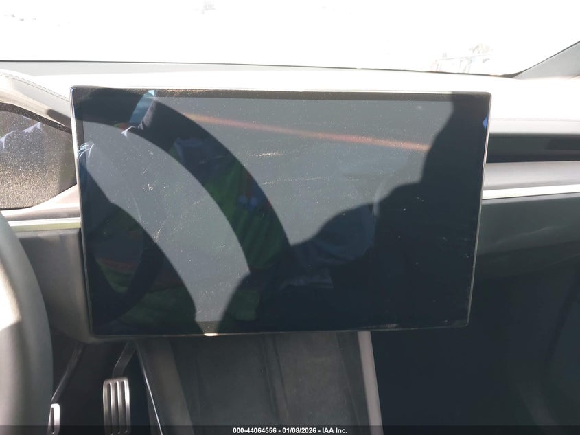 2025 Tesla Model x VIN 7SAXCDE5XSF465748 IAAI salvage auction — FRONT END, Salvage Title, sold $38,100 on 2026-07-17 (photo 7)
