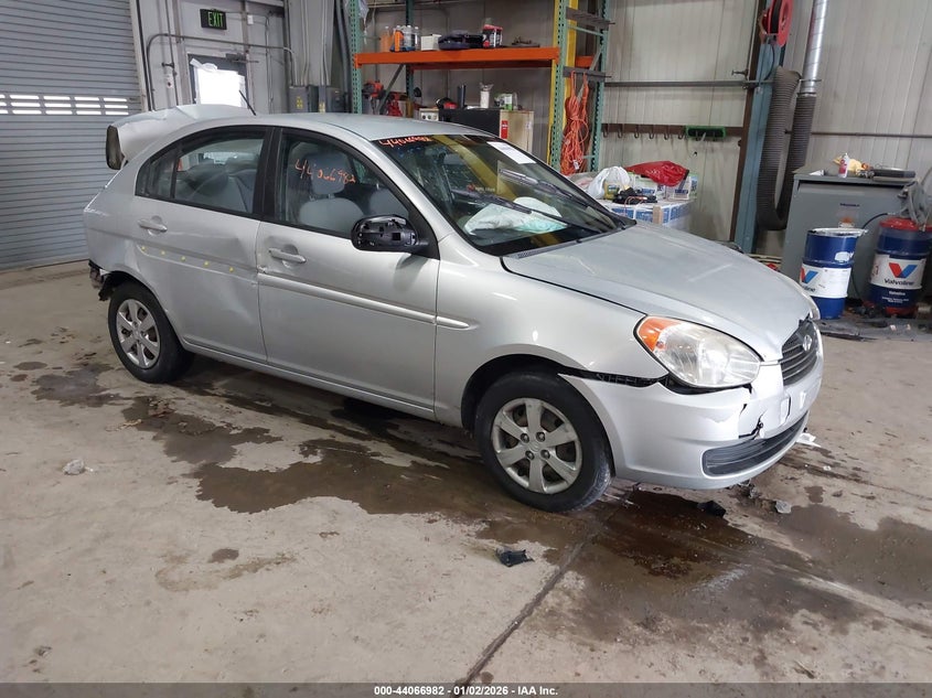 2010 Hyundai Accent VIN KMHCN4AC4AU471718 IAAI salvage auction — FRONT & REAR, Clear (Indiana), sold $250 on 2026-07-10 (photo 1)