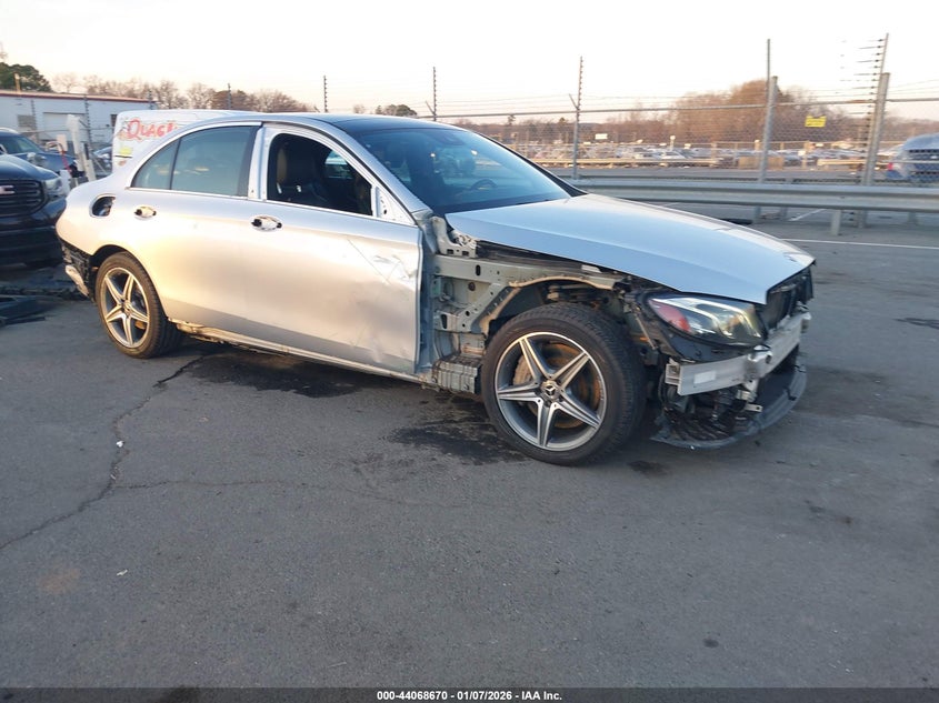 2018 Mercedes-benz E-klasse VIN WDDZF4JB3JA312487 IAAI salvage auction — ALL OVER, Salvage Title, sold $8,200 on 2026-07-23 (photo 1)