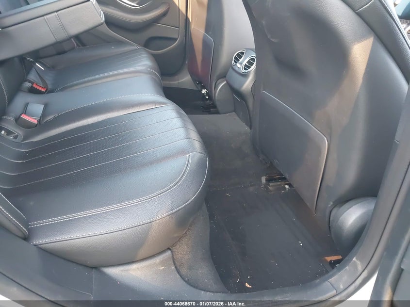 2018 Mercedes-benz E-klasse VIN WDDZF4JB3JA312487 IAAI salvage auction — ALL OVER, Salvage Title, sold $8,200 on 2026-07-23 (photo 5)