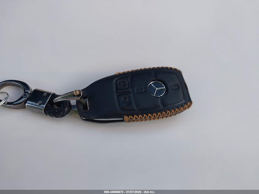 2018 Mercedes-benz E-klasse VIN WDDZF4JB3JA312487 IAAI salvage auction — ALL OVER, Salvage Title, sold $8,200 on 2026-07-23 (photo 8)