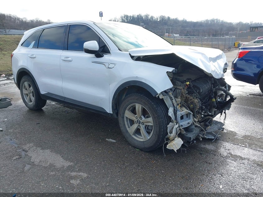 2021 Kia Sorento VIN 5XYRG4LC7MG040625 IAAI salvage auction — RIGHT FRONT, Other, sold $2,250 on 2026-07-14 (photo 1)