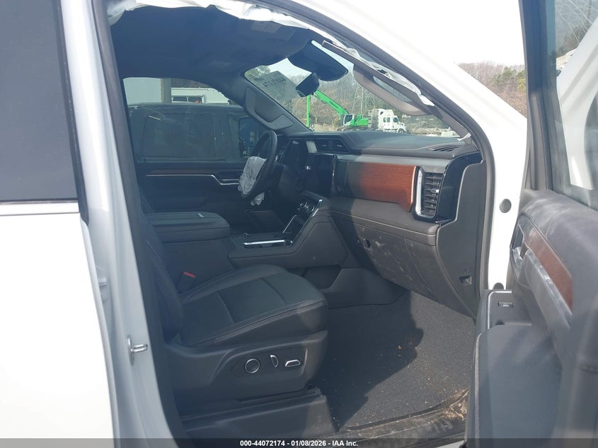 2025 Gmc SIERRA VIN 1GT4UWEY7SF338373 IAAI salvage auction — FRONT END, Salvage (North Carolina), sold $28,150 on 2026-08-03 (photo 7)