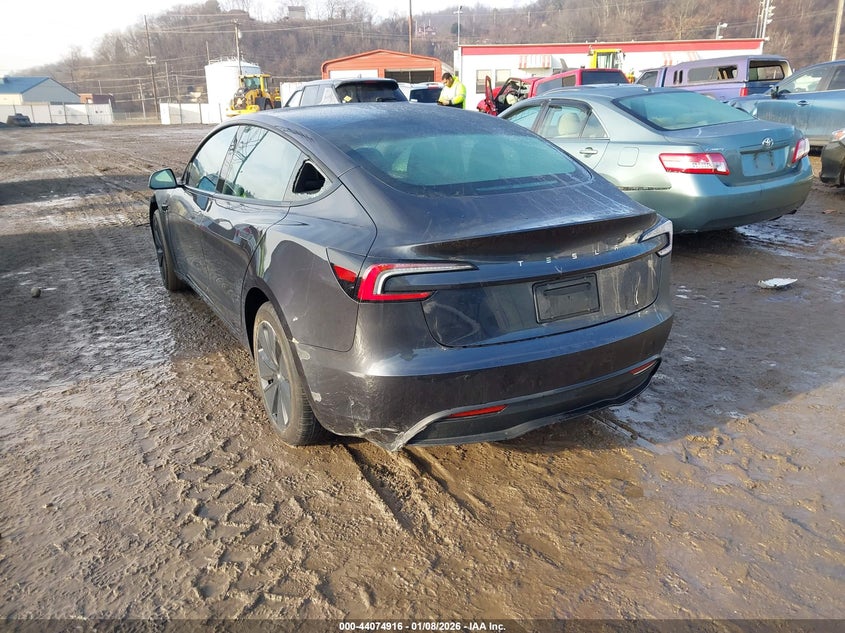 2024 Tesla Model 3 VIN 5YJ3E1EA8RF771584 IAAI salvage auction — FRONT END, Salvage (Pennsylvania), sold $11,300 on 2026-07-10 (photo 3)