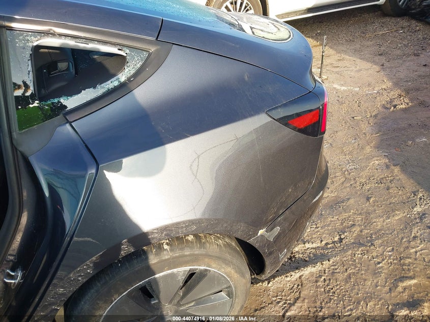 2024 Tesla Model 3 VIN 5YJ3E1EA8RF771584 IAAI salvage auction — FRONT END, Salvage (Pennsylvania), sold $11,300 on 2026-07-10 (photo 6)