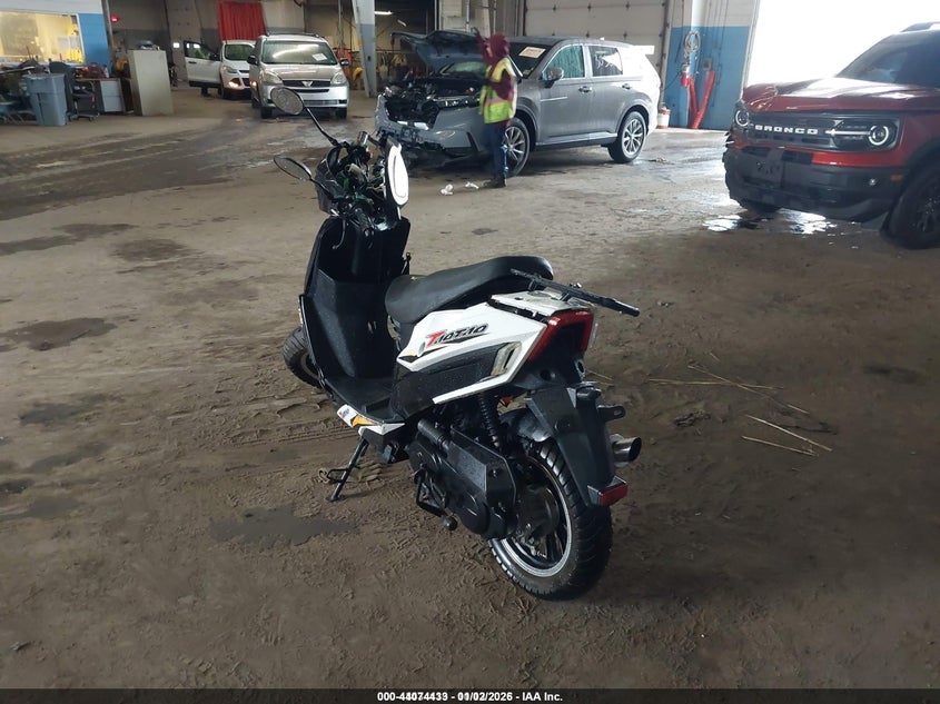 2016 VIN L9NTEACX6G1301181 IAAI salvage auction — FRONT & REAR, Other, sold $100 on 2026-07-06 (photo 3)