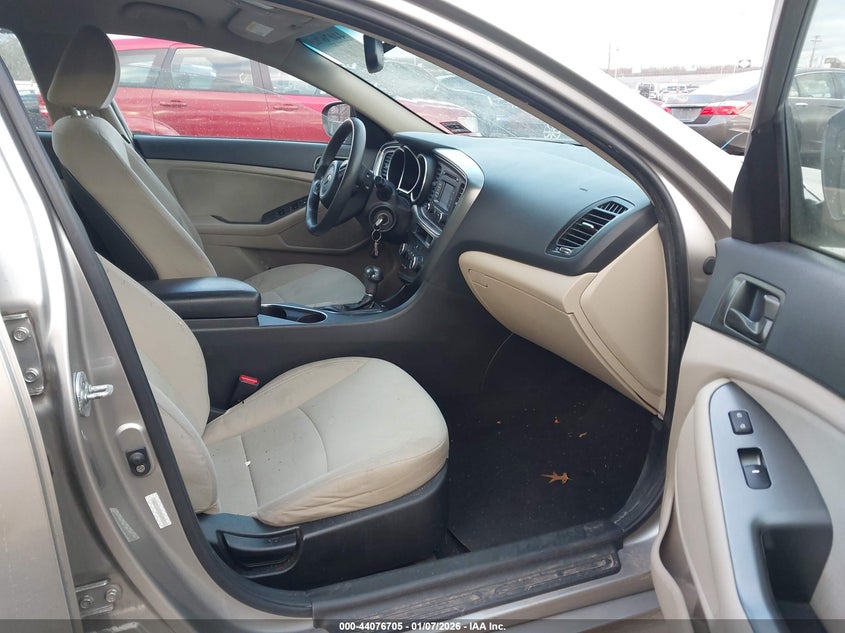 2014 Kia Optima VIN KNAGM4A72E5499851 IAAI salvage auction — WATER/FLOOD, Other, sold $425 on 2026-07-07 (photo 5)