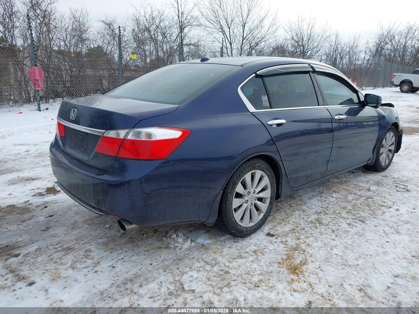 2015 Honda Accord VIN 1HGCR2F89FA042053 IAAI salvage auction — Front End, Clear (Wisconsin), sold $1,750 on 2026-01-27 (photo 4)