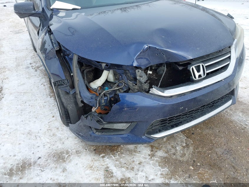 2015 Honda Accord VIN 1HGCR2F89FA042053 IAAI salvage auction — Front End, Clear (Wisconsin), sold $1,750 on 2026-01-27 (photo 6)