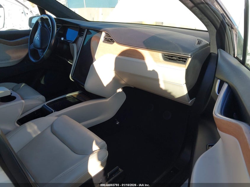 2021 Tesla Model x VIN 5YJXCDE27MF323668 IAAI salvage auction — FRONT END, Salvage Title, sold $18,450 on 2026-07-08 (photo 5)