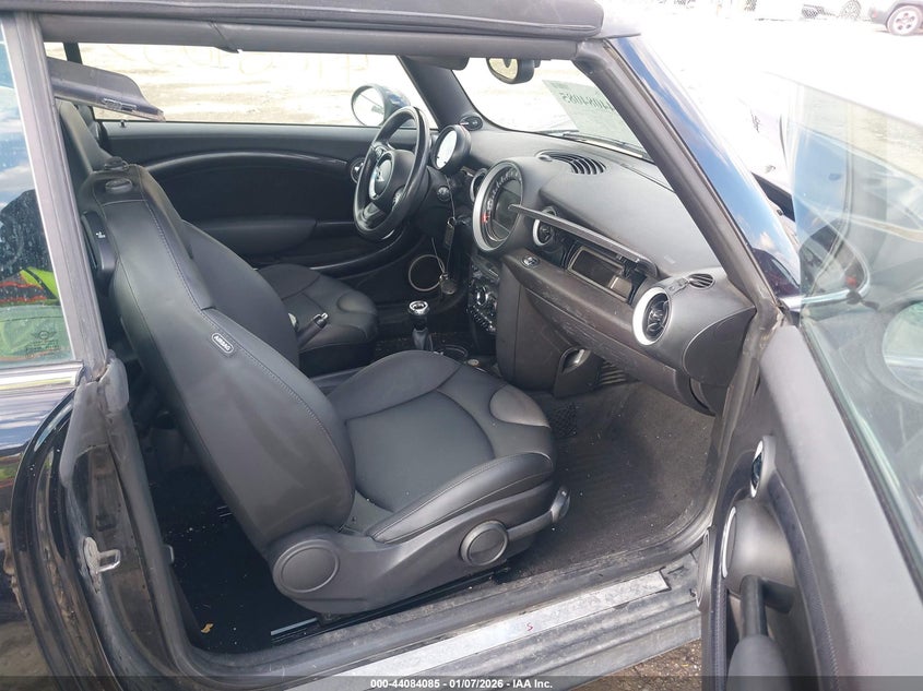 2015 Mini Convertible VIN WMWZP3C5XFT299013 IAAI salvage auction — FRONT END, Salvage (Virginia), sold $225 on 2026-08-07 (photo 5)