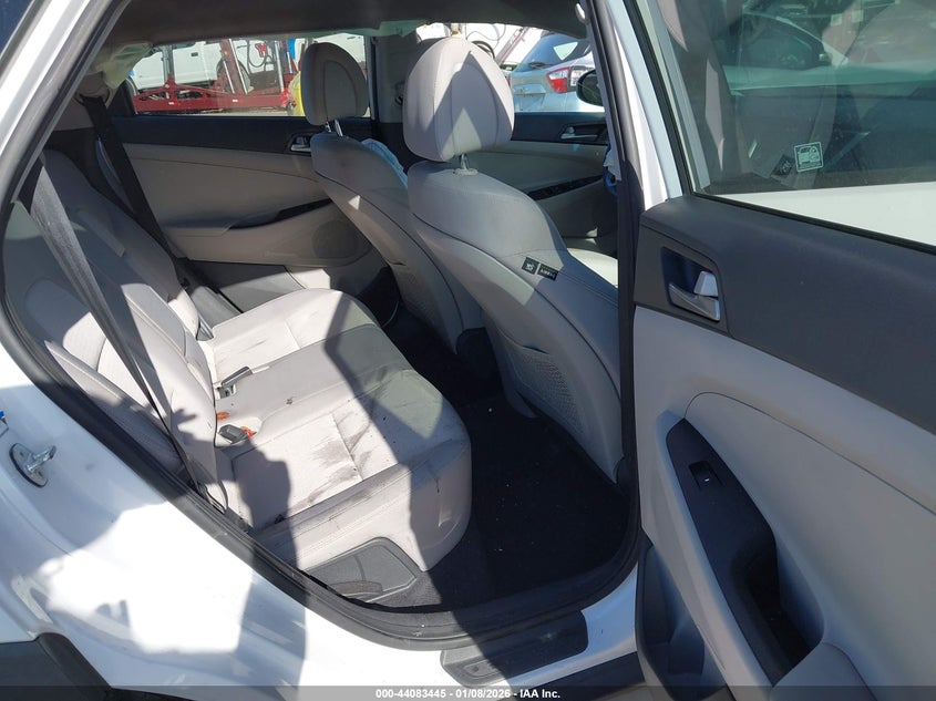 2018 Hyundai Tucson VIN KM8J3CA43JU766020 IAAI salvage auction — FRONT END, Rebuildable (Florida), sold $25 on 2026-07-21 (photo 8)