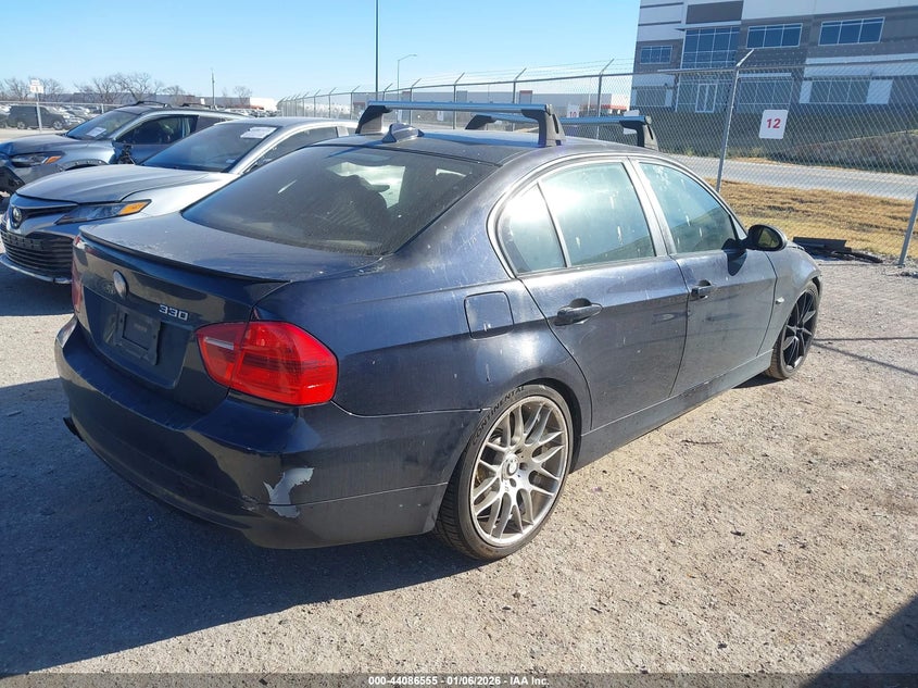 2006 BMW 3er VIN WBAVB33546PS14169 IAAI salvage auction — SIDE, Bill Of Sale (Texas), sold $25 on 2026-07-28 (photo 4)
