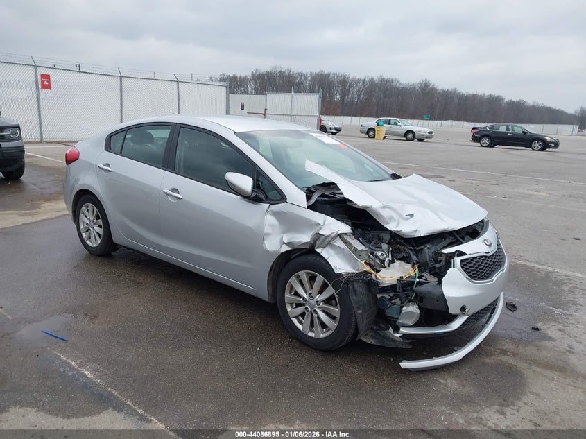 2016 Kia Forte VIN KNAFX4A60G5440410 IAAI salvage auction — RIGHT FRONT, Other, sold $775 on 2026-07-17 (photo 1)