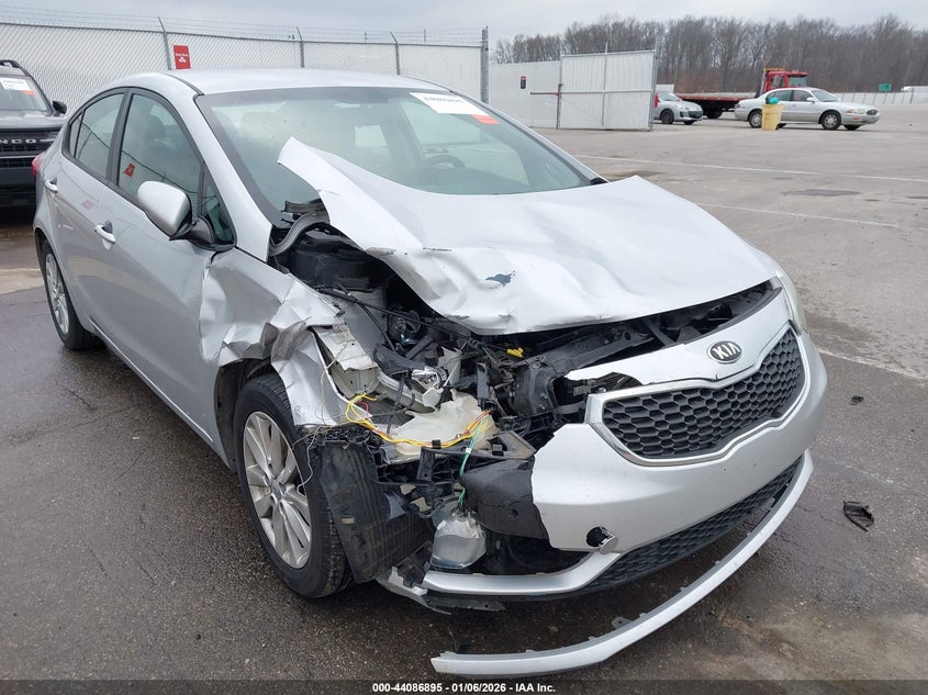 2016 Kia Forte VIN KNAFX4A60G5440410 IAAI salvage auction — RIGHT FRONT, Other, sold $775 on 2026-07-17 (photo 6)