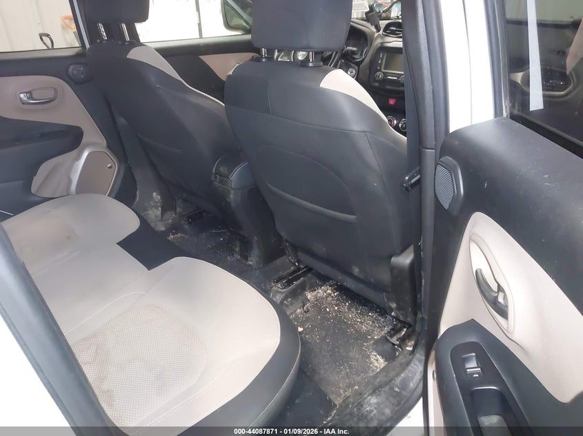2016 Jeep Renegade VIN ZACCJABW6GPD18467 IAAI salvage auction — FRONT END, Mv-907A (New York), sold $1,075 on 2026-08-04 (photo 8)