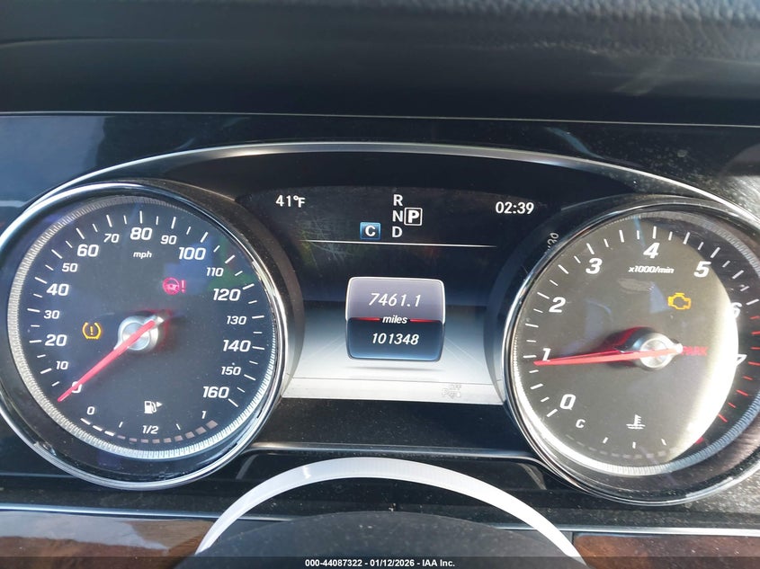 2017 Mercedes-benz E-class VIN WDDZF4KB6HA059609 IAAI salvage auction — FRONT END, Mv-907A (New York), sold $5,500 on 2026-08-18 (photo 7)