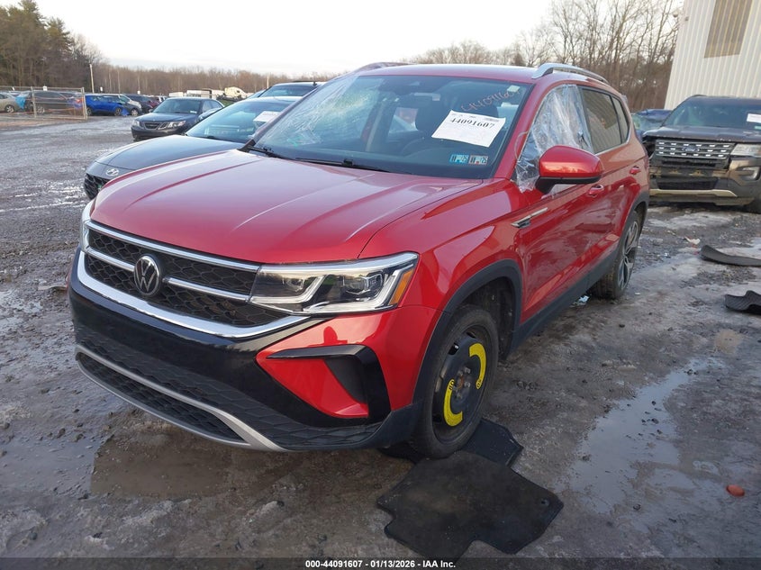 2022 Volkswagen Taos VIN 3VV2X7B2XNM088833 IAAI salvage auction — VANDALISM, Salvage Title, sold $8,475 on 2026-08-19 (photo 2)