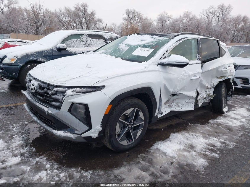 2025 Hyundai Tucson VIN KM8JCDD1XSU385550 IAAI salvage auction — SIDE, Salvage Title, sold $4,200 on 2026-07-12 (photo 2)