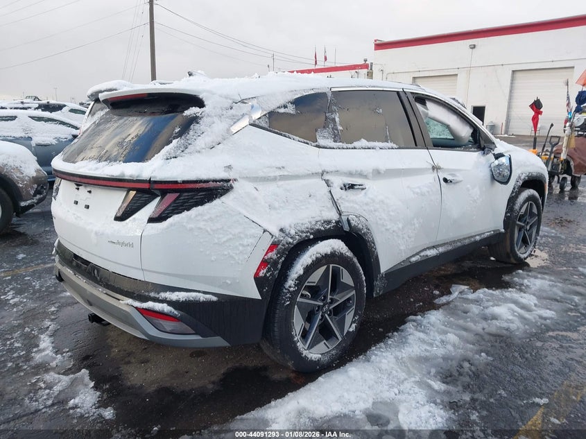 2025 Hyundai Tucson VIN KM8JCDD1XSU385550 IAAI salvage auction — SIDE, Salvage Title, sold $4,200 on 2026-07-12 (photo 4)