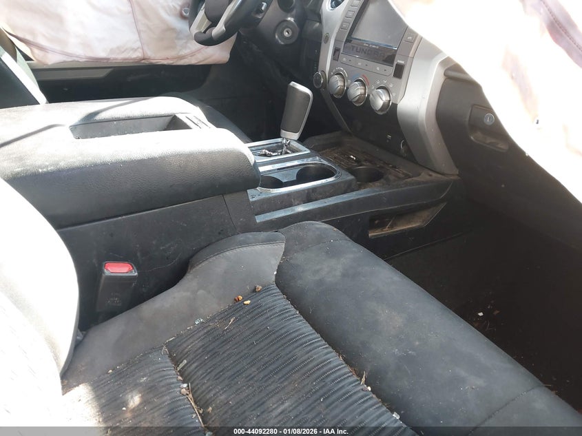 2016 Toyota Tundra VIN 5TFUW5F12GX573528 IAAI salvage auction — ROLLOVER, Clear (Arkansas), sold $3,850 on 2026-07-14 (photo 5)