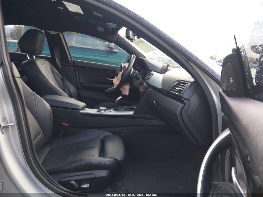 2017 BMW 4er VIN WBA4E5C5XHG188677 IAAI salvage auction — FRONT END, Salvage Title, sold $5,025 on 2026-07-13 (photo 5)