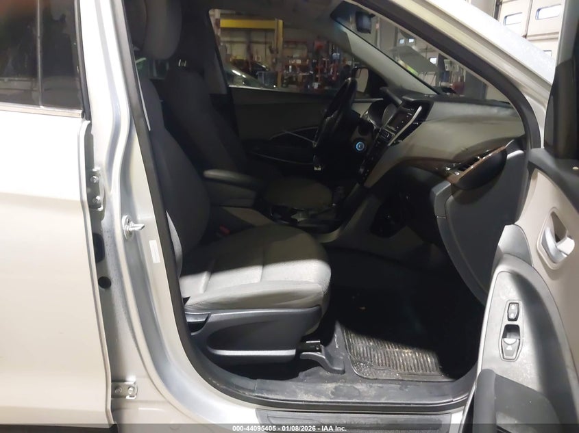2017 Hyundai Santa fe VIN 5XYZT3LB4HG456182 IAAI salvage auction — REAR END, Salvage (Pennsylvania), sold $1,900 on 2026-07-31 (photo 5)