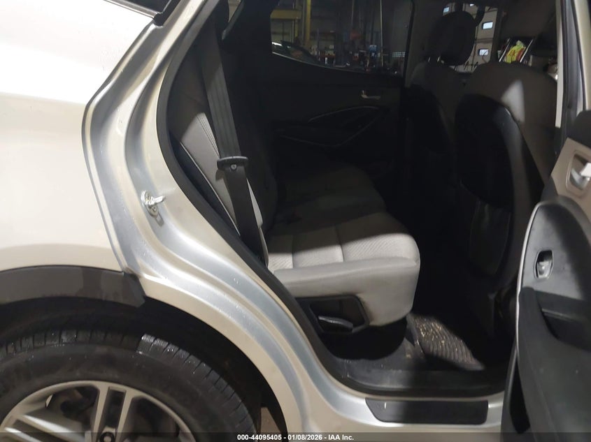 2017 Hyundai Santa fe VIN 5XYZT3LB4HG456182 IAAI salvage auction — REAR END, Salvage (Pennsylvania), sold $1,900 on 2026-07-31 (photo 8)
