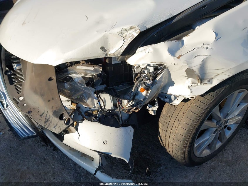 2011 Lexus ES VIN JTHBK1EG0B2457041 IAAI salvage auction — FRONT END, Junk (Oklahoma), sold $900 on 2026-07-22 (photo 6)