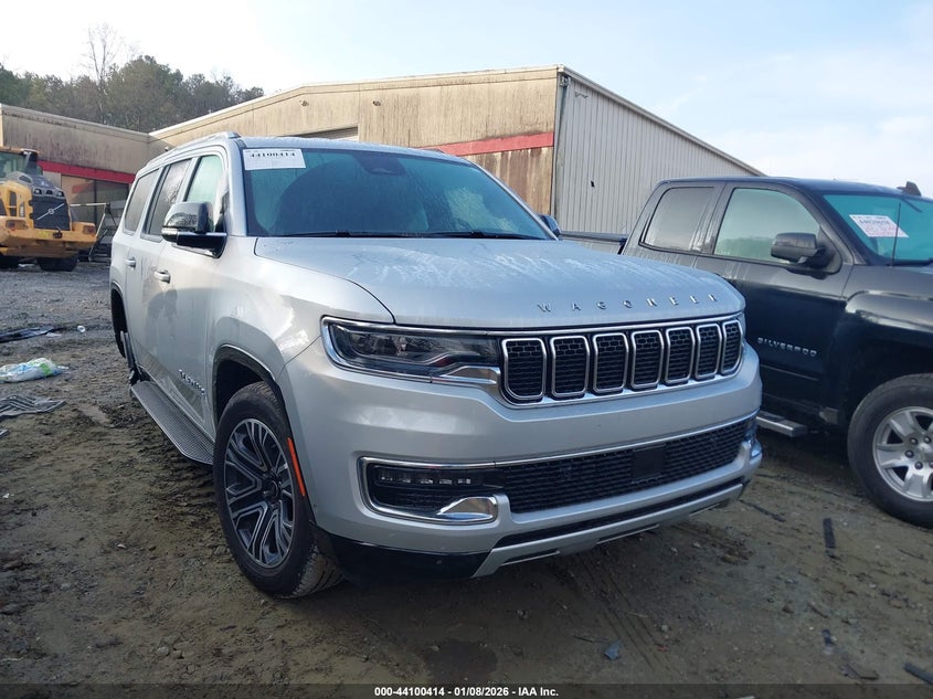 2025 Jeep Grand wagoneer VIN 1C4SJSBP1SS511056 — IAAI salvage auction photo