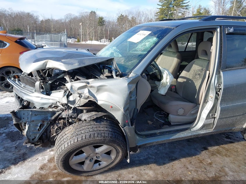 2004 Toyota Rav4 VIN JTEHD20V240001182 IAAI salvage auction — FRONT END, Salvage (Connecticut), sold $25 on 2026-07-10 (photo 6)